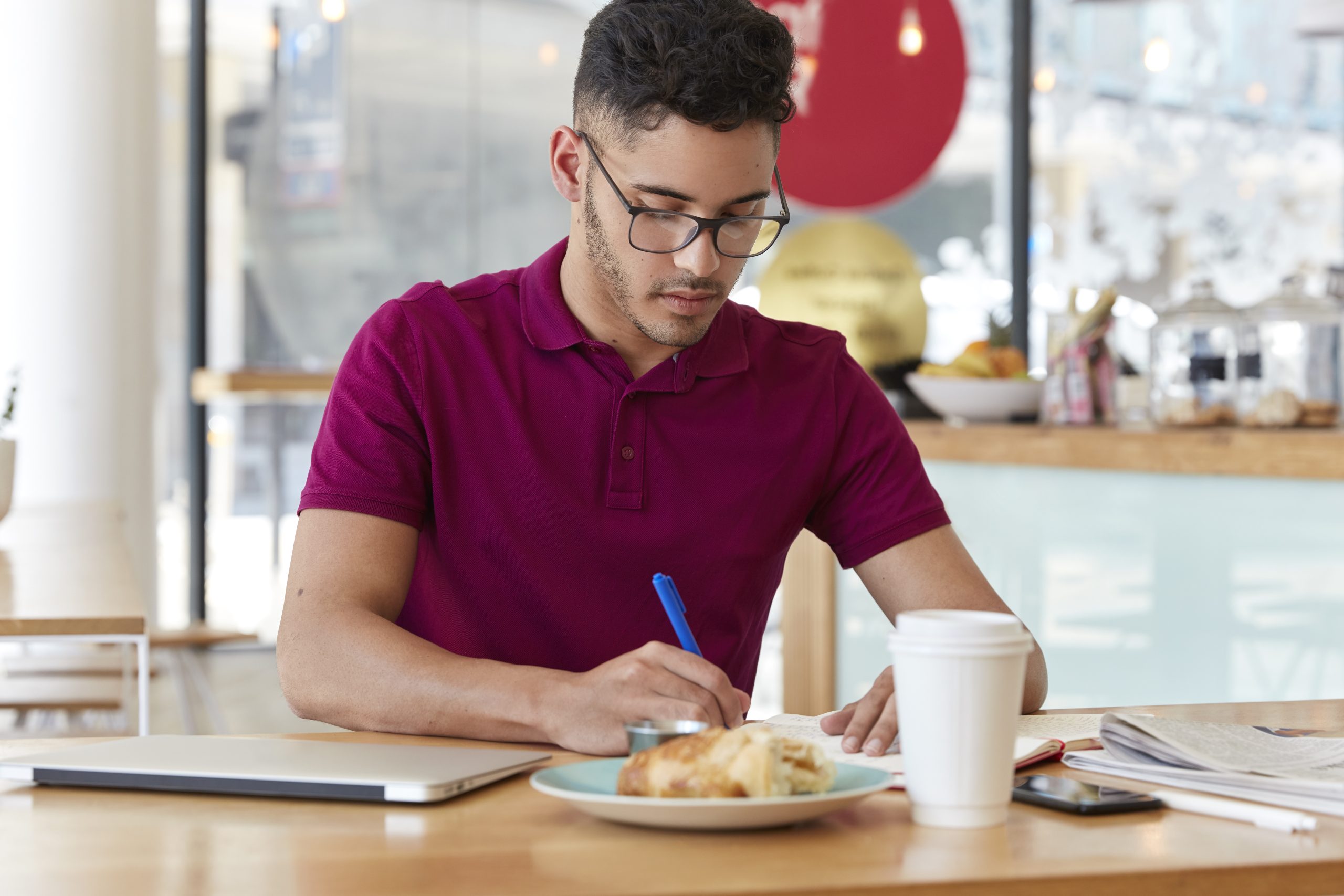 Alimentação para vestibulandos: o que comer para turbinar o cérebro